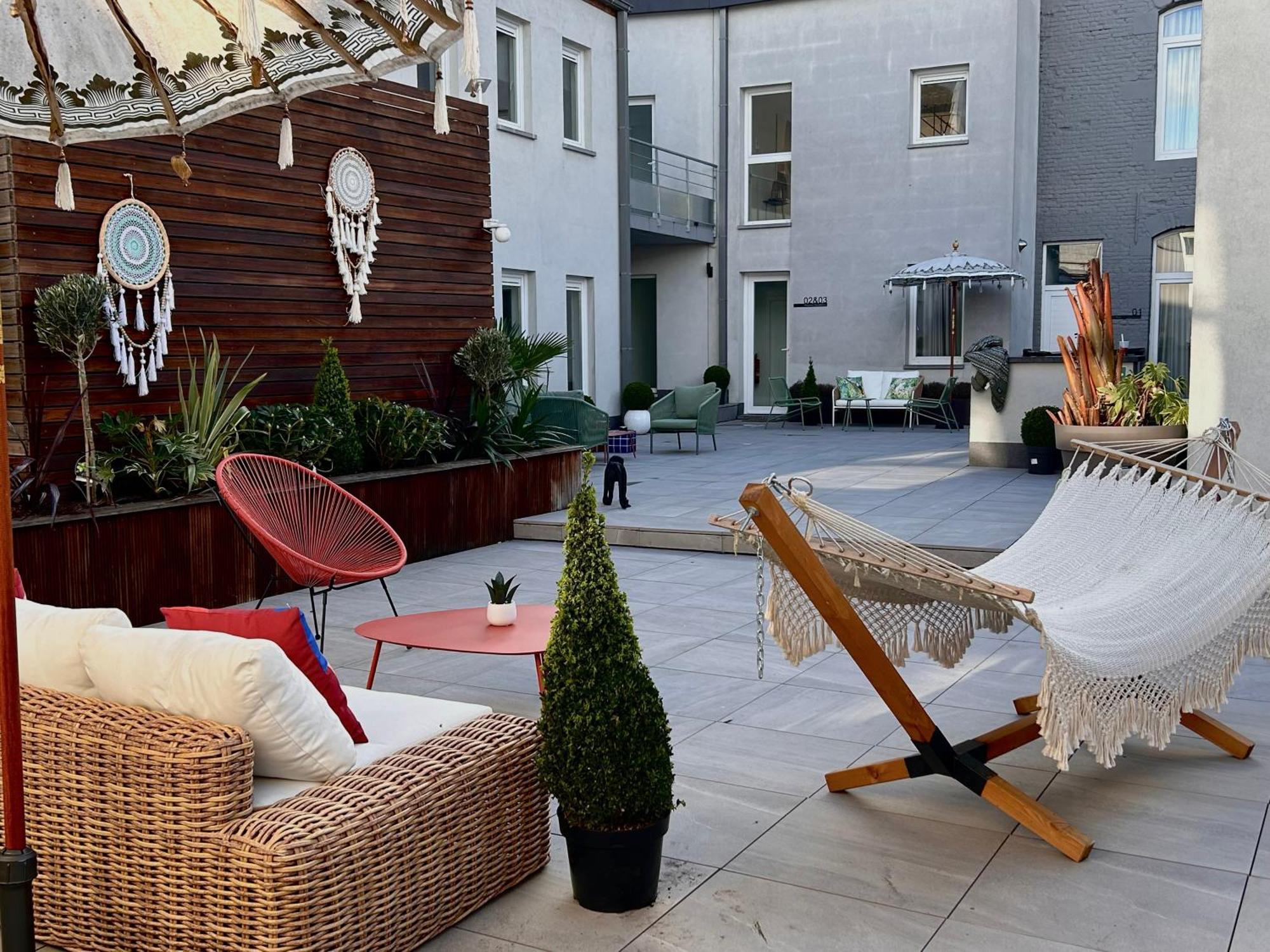 Apartamento Phoenix Garden Mons Exterior foto